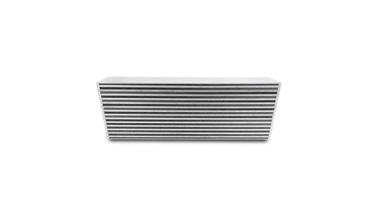 Noyau d'intercooler, 27,5" de largeur x 9,85" de hauteur x 4,5" d'épaisseur.