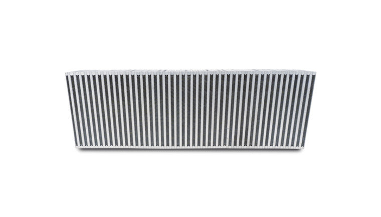 Noyau d'intercooler à flux vertical, largeur de 30 pouces x hauteur de 10 pouces x épaisseur de 3,5 pouces.