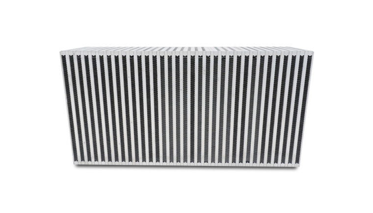 Noyau d'intercooler à flux vertical, largeur de 22 pouces x hauteur de 11 pouces x épaisseur de 6 pouces.